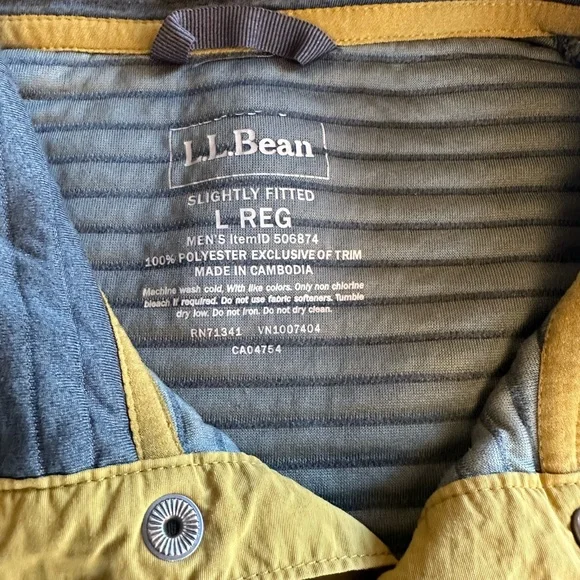 L.L. Bean Men's Slate Blue Quilted Pullover with Yellow Trim - Picture 3 of 4